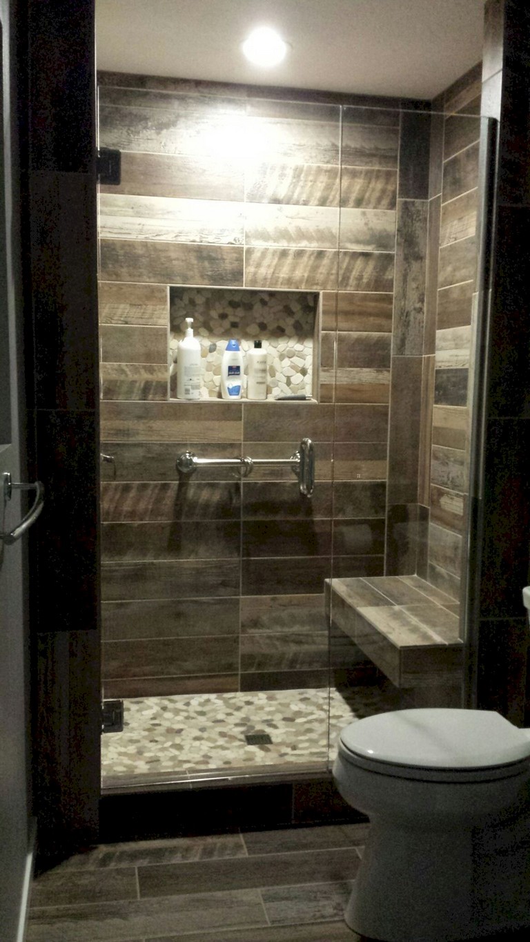53+ Amazing Modern Farmhouse Small Master Bathroom Ideas ...